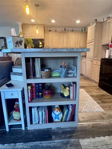255 Bonita Court, Lapeer, MI 48446