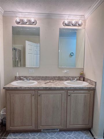 255 Bonita Court, Lapeer, MI 48446