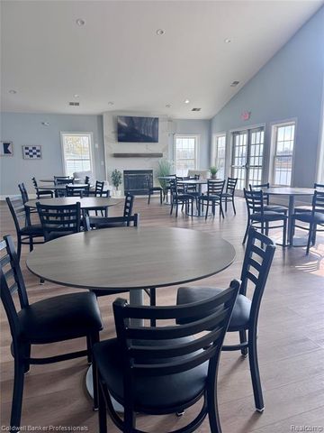 255 Bonita Court, Lapeer, MI 48446