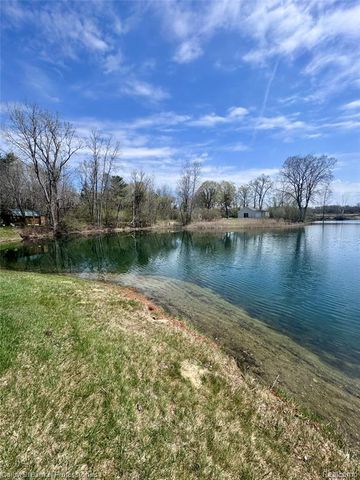 255 Bonita Court, Lapeer, MI 48446