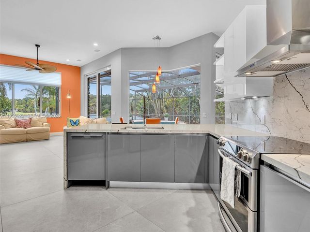 534 Stonemont Dr, Weston, FL 33326