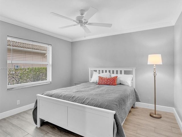 534 Stonemont Dr, Weston, FL 33326