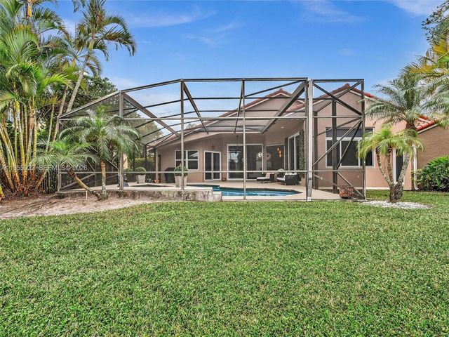 534 Stonemont Dr, Weston, FL 33326