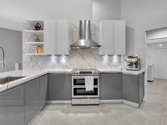 534 Stonemont Dr, Weston, FL 33326