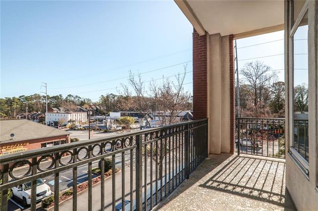 3820 Roswell Road NE 317, Atlanta, GA 30342