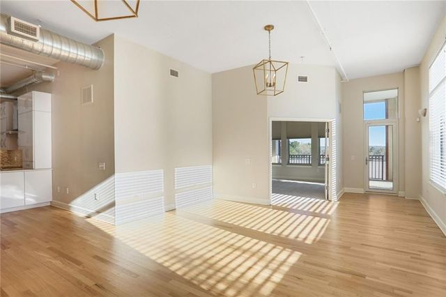 3820 Roswell Road NE 317, Atlanta, GA 30342