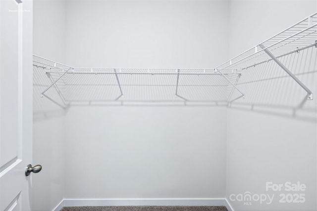 639 13th Avenue Drive NE, Hickory, NC 28601