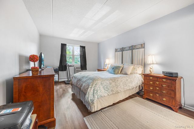 1 Consulate Drive 2H, Tuckahoe, NY 10707