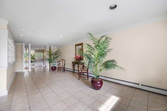 1 Consulate Drive 2H, Tuckahoe, NY 10707