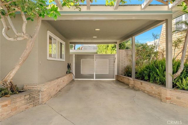 15 The Colonnade, Long Beach, CA 90803
