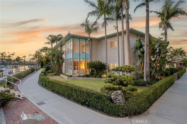 15 The Colonnade, Long Beach, CA 90803