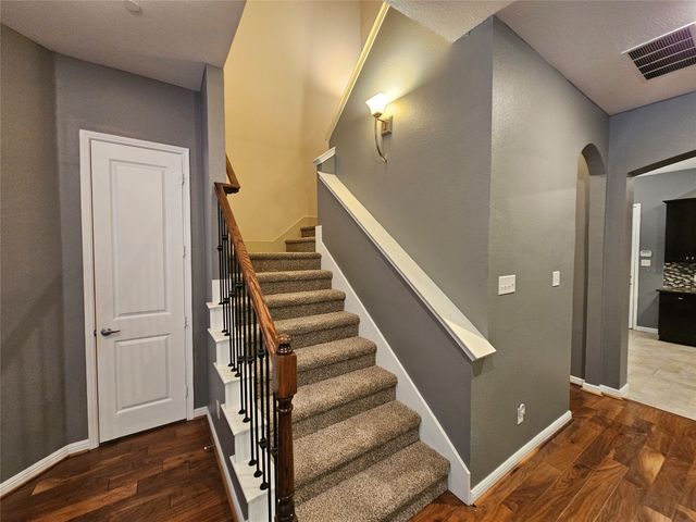 8627 Calvin Road, Irving, TX 75063