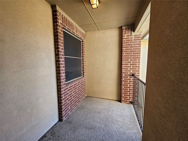 8627 Calvin Road, Irving, TX 75063