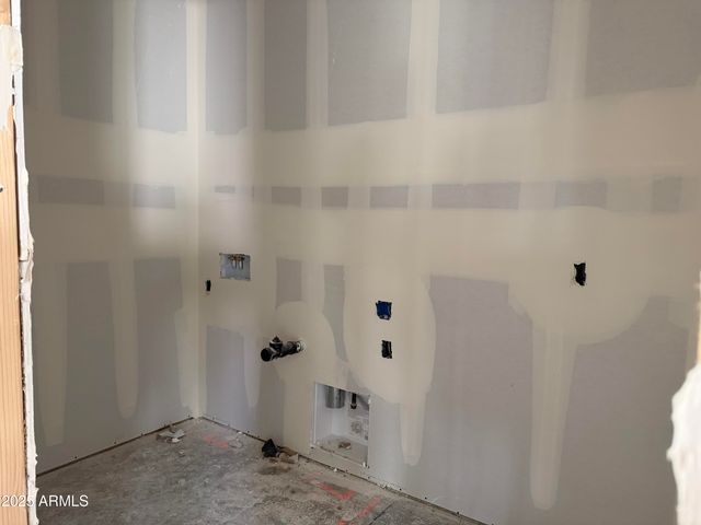 5541 W BUIST Avenue, Laveen, AZ 85339