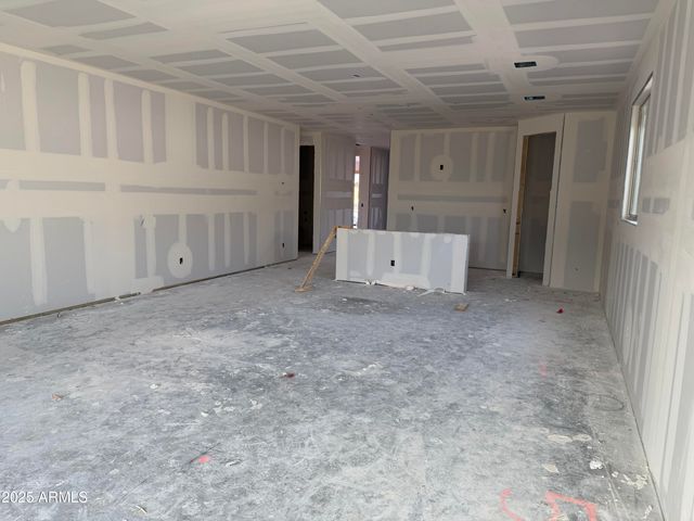 5541 W BUIST Avenue, Laveen, AZ 85339