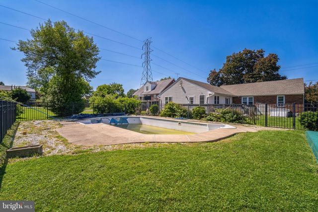 1443 RHAWN ST, Philadelphia, PA 19111