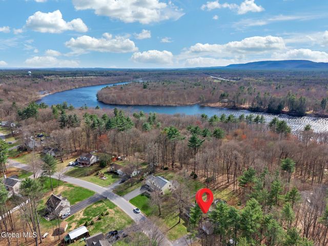 19 Iris Avenue, Moreau, NY 12803