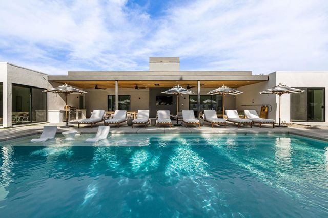 80933 Kiwi Court, La Quinta, CA 92253