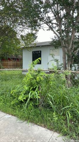 1434 E Chavaneaux, San Antonio, TX 78214
