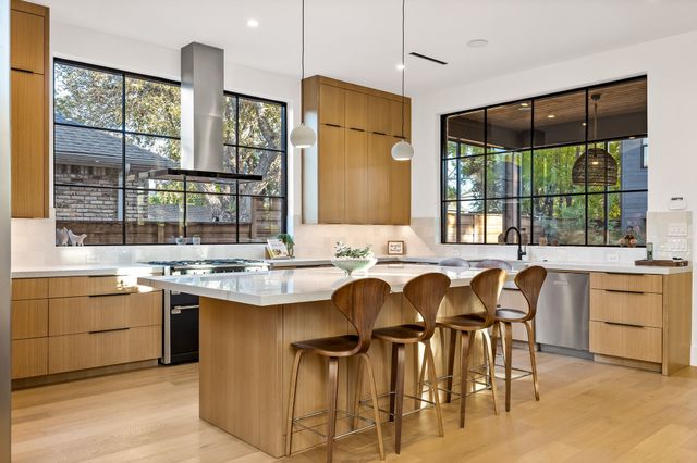 5230 Richard Avenue, Dallas, TX 75206