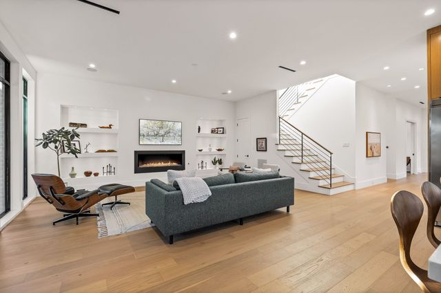 5230 Richard Avenue, Dallas, TX 75206