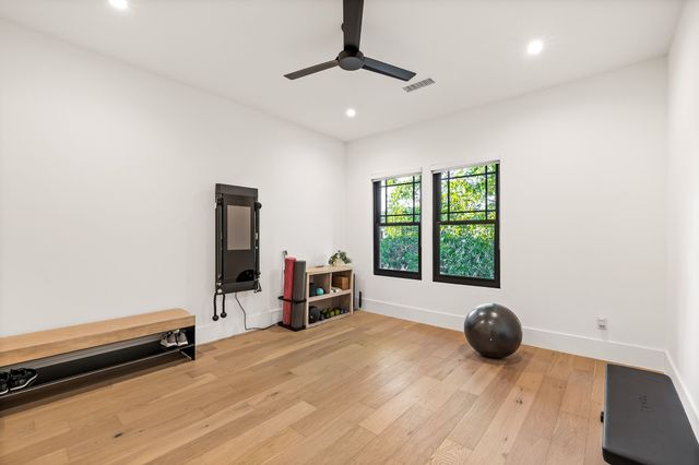 5230 Richard Avenue, Dallas, TX 75206