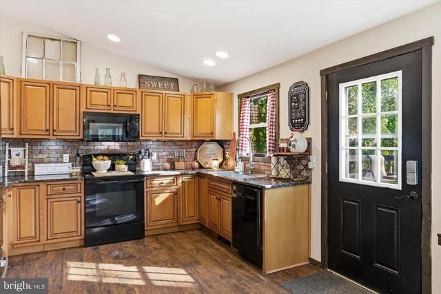 133 GIFFORD TOWN LN, Little Egg Harbor Twp, NJ 08087