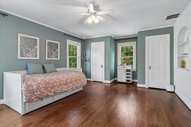 5902 Mccommas Boulevard, Dallas, TX 75206