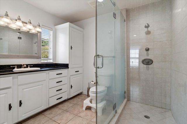 5902 Mccommas Boulevard, Dallas, TX 75206