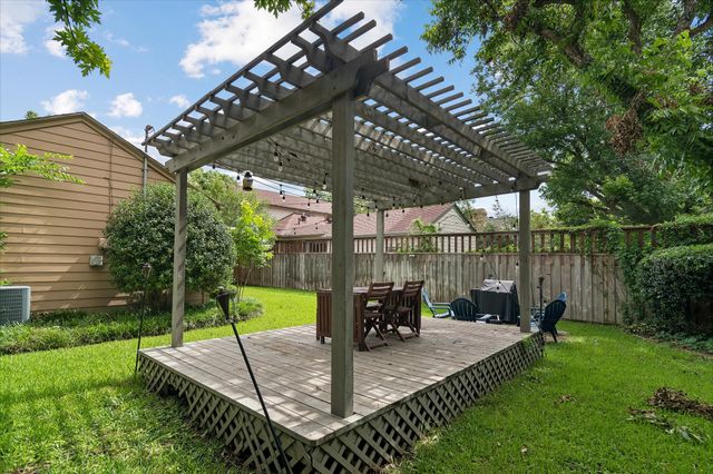 5902 Mccommas Boulevard, Dallas, TX 75206