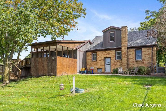 9379 Kalamazoo Avenue Se, Gaines Twp, MI 49316