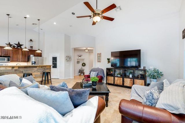 2298 E EBONY Drive, Chandler, AZ 85286