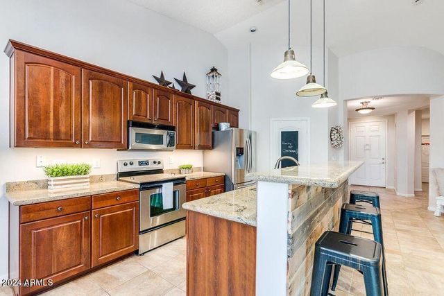 2298 E EBONY Drive, Chandler, AZ 85286