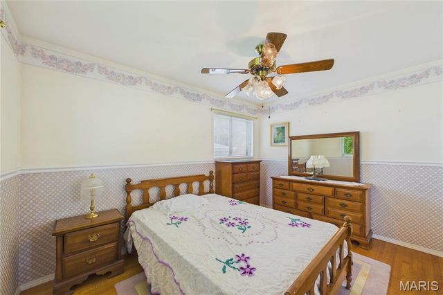 1560 Starling Drive, Florissant, MO 63031