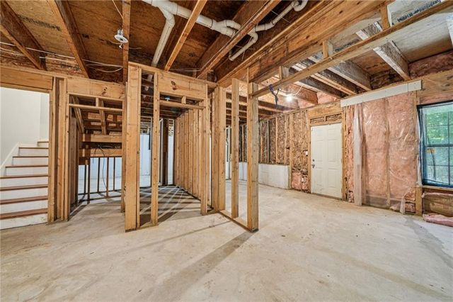 1021 Litherland SE Court, Atlanta, GA 30354