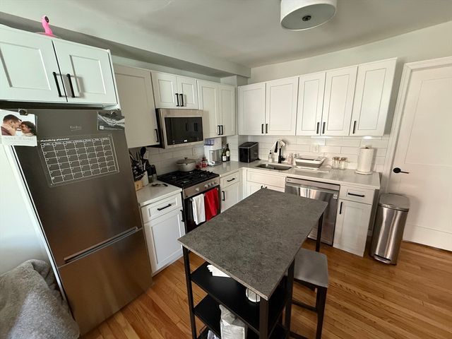 204 Endicott 2, Boston, MA 02113