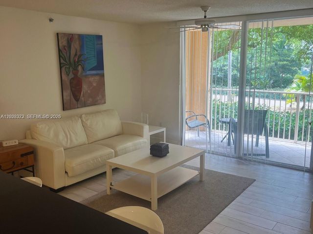 19555 E Country Club Dr 8206, Aventura, FL 33180
