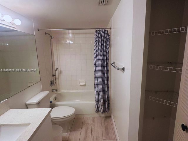 19555 E Country Club Dr 8206, Aventura, FL 33180