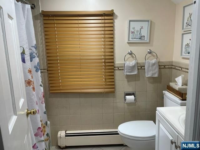 16-18 Morlot Avenue, Fair Lawn, NJ 07410