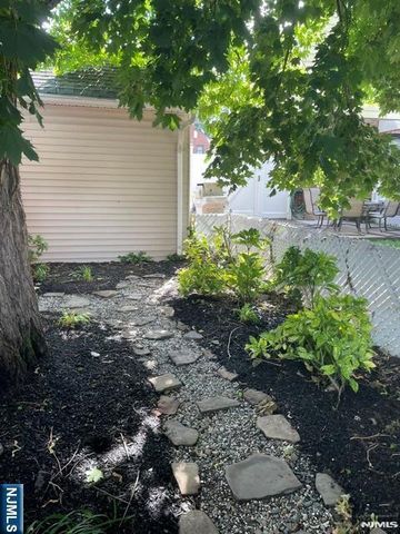 16-18 Morlot Avenue, Fair Lawn, NJ 07410