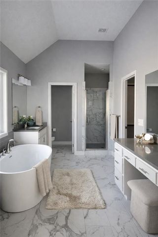 6922 NE 102nd Street, Kansas City, MO 64156