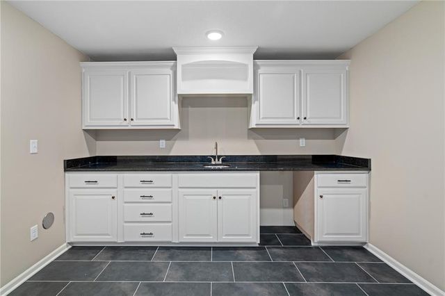 6922 NE 102nd Street, Kansas City, MO 64156