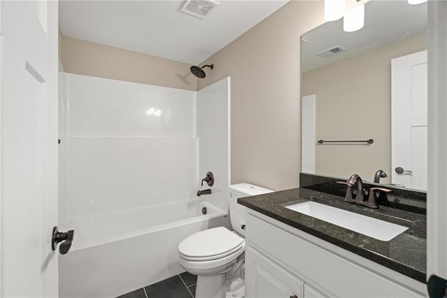 6922 NE 102nd Street, Kansas City, MO 64156