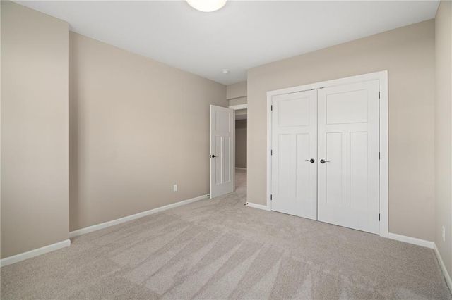 6922 NE 102nd Street, Kansas City, MO 64156