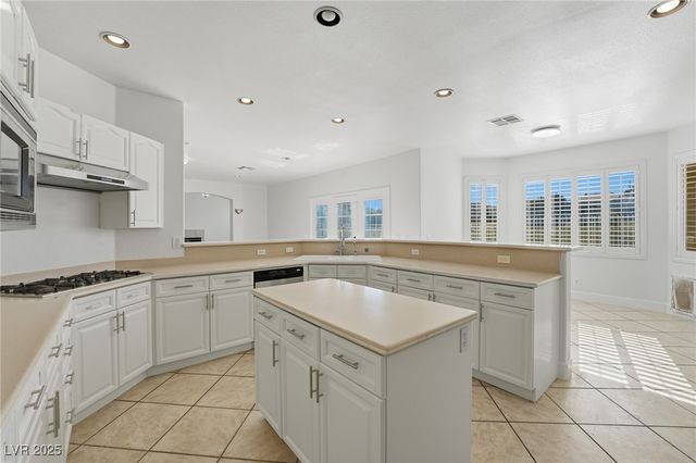 2457 Ping Drive, Henderson, NV 89074