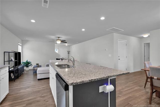 156 Chinook Lane, Raeford, NC 28376