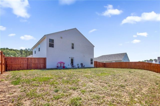 156 Chinook Lane, Raeford, NC 28376