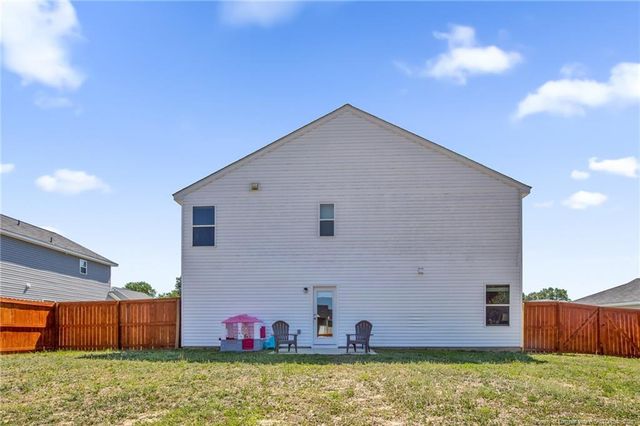 156 Chinook Lane, Raeford, NC 28376