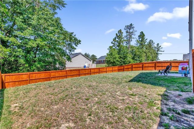156 Chinook Lane, Raeford, NC 28376