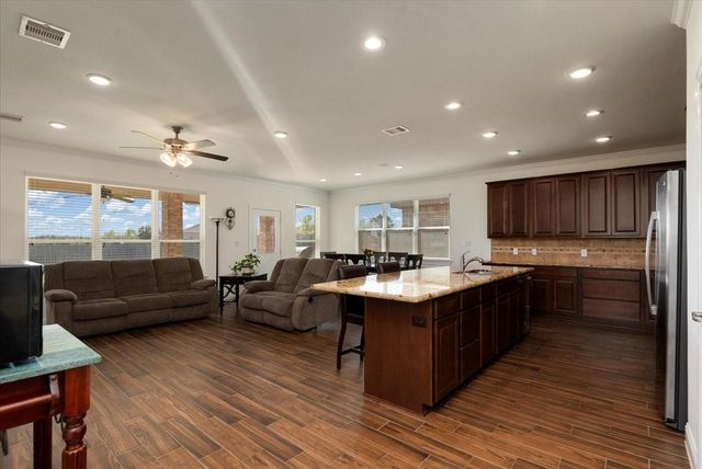 19003 Minero Lane, Montgomery, TX 77356